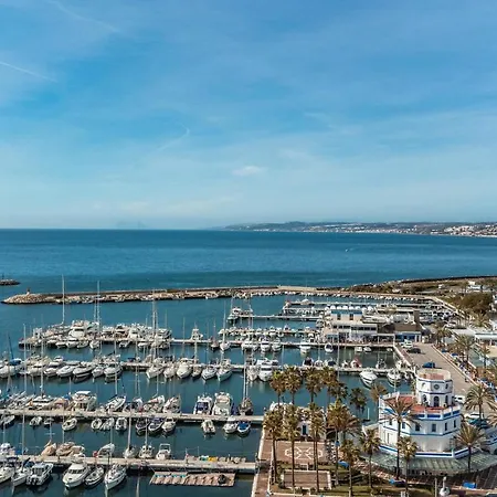 Gorgeous In With Kitchen Apartment Estepona