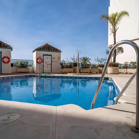 Apartment Gorgeous In With Kitchen Estepona